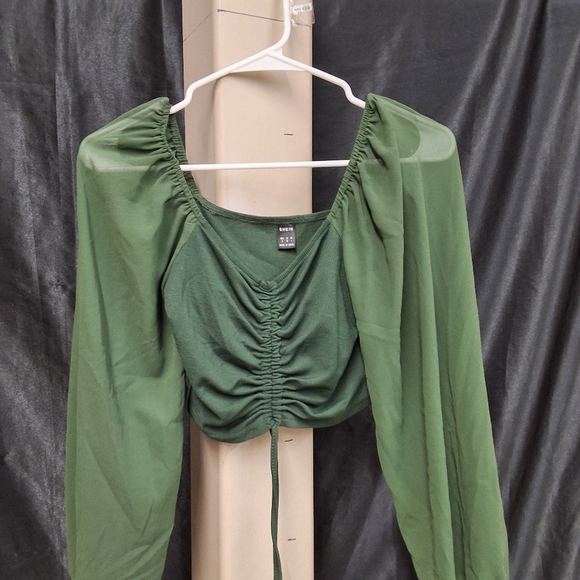 SHEIN Green Long Sleeve Crop Top W/ See Throgh Matetial On Arms - Picture 6 of 8